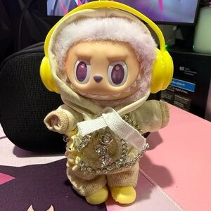 Labubu Outfit ( Labubu not included)